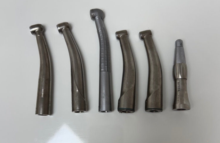 VENDO MATERIAL ROTATORIO  SIRONA: 3 TURBINAS, 2 C/A  y 1 P/M. Todo 900 €