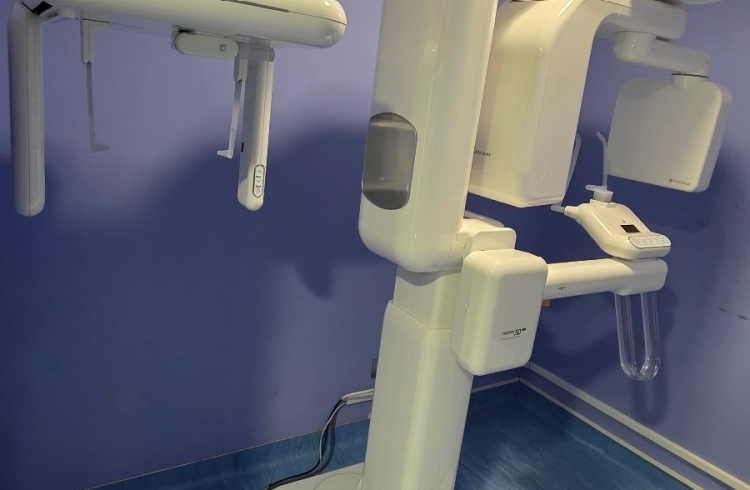 CBCT 3D  Genoray - PAPAYA PLUS con  OPG + TeleRadiografía bajo número de disparos